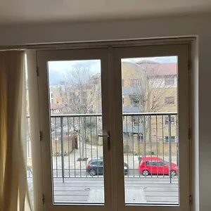New Build 2 Bedroom With 2 Bath, London
